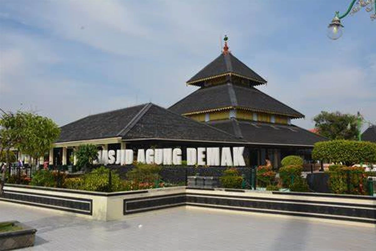Travel Demak Jakarta Door to Door